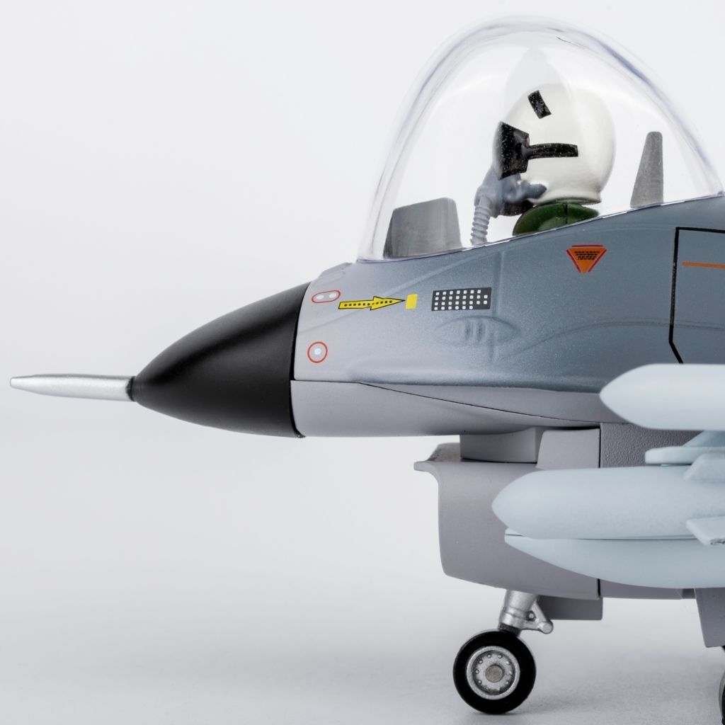 tw-11134207-81ztq-mhbqlpjg8d1ofd