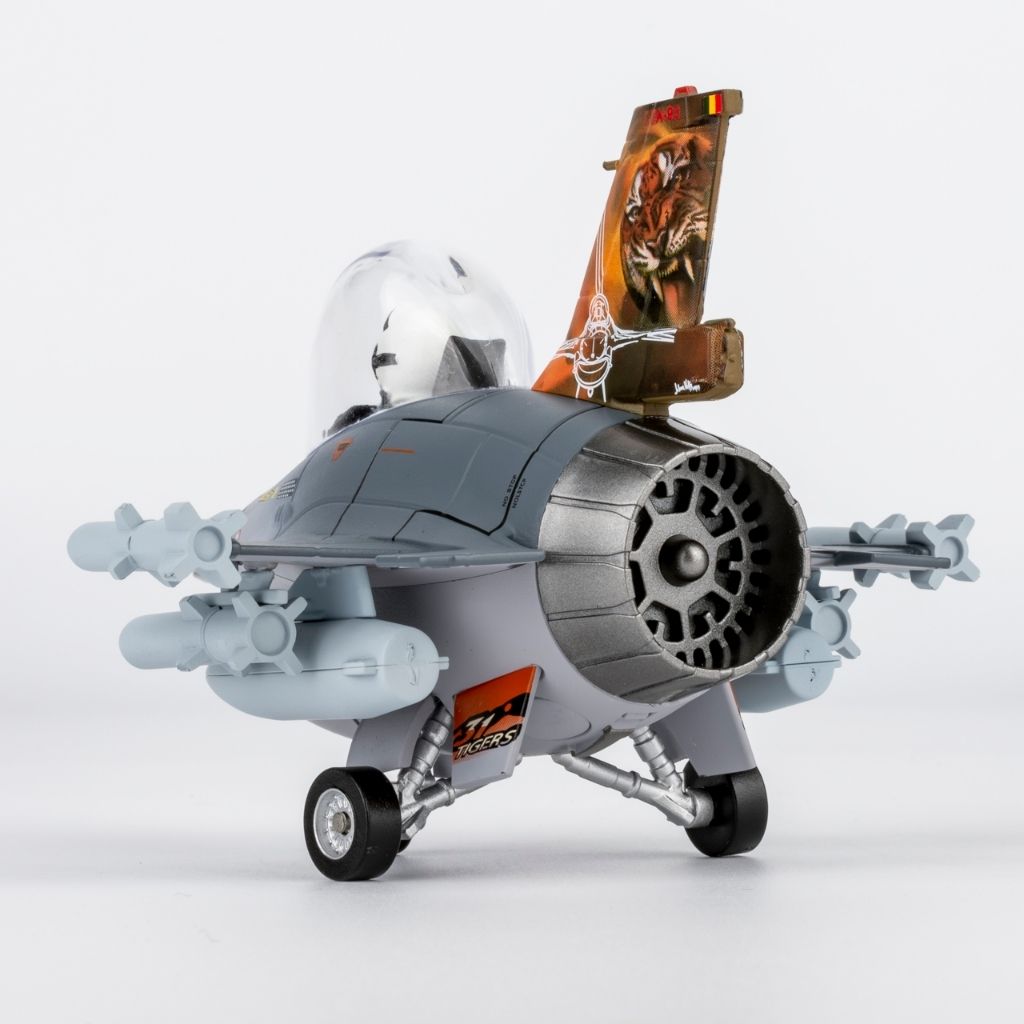 tw-11134207-81ztd-mhbqlpjg6yh9f7