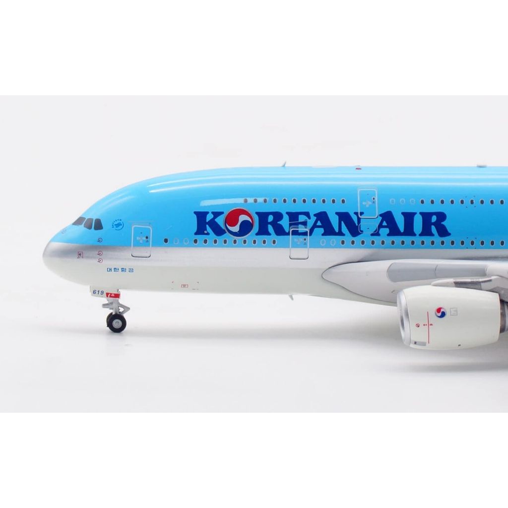 tw-11134207-81zth-mhd0zf8h23nvf3