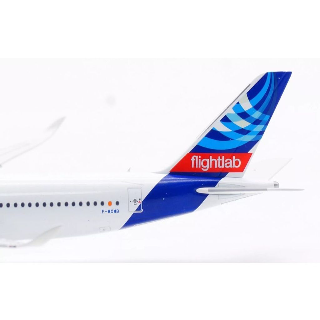 tw-11134207-81ztd-mhbto46fzs3yb0