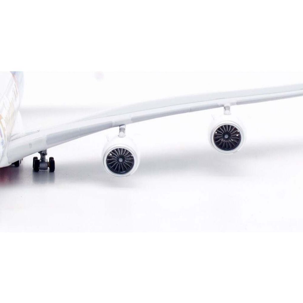 tw-11134207-81ztc-mhj7kuo8aubk2c