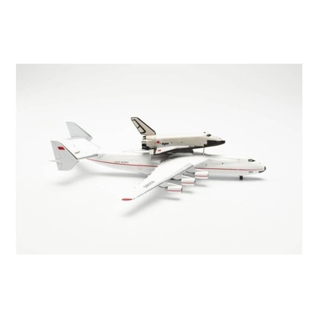 tw-11134207-81ztg-mhubbxsud6gwaf