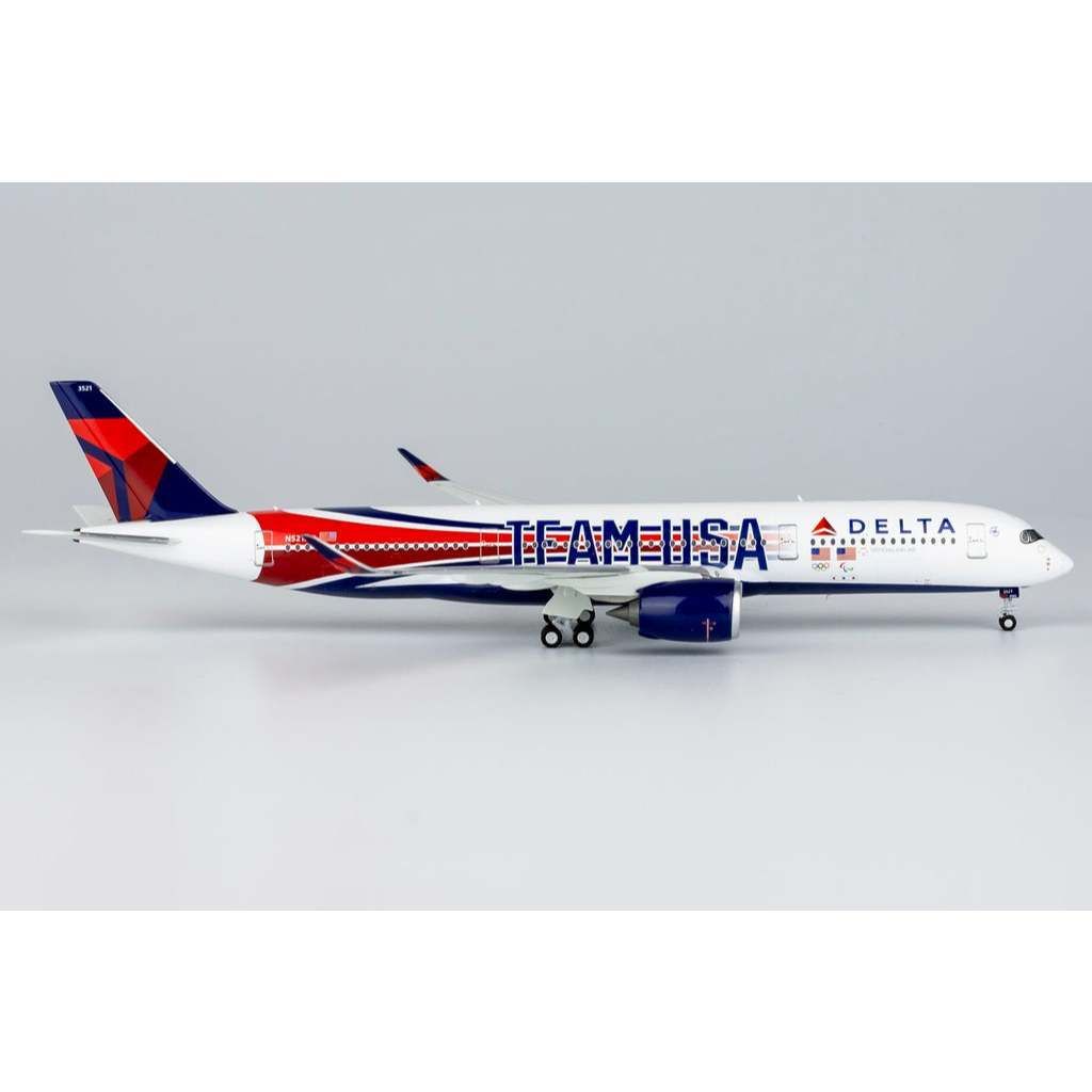 tw-11134207-820la-mkktscn2366f78