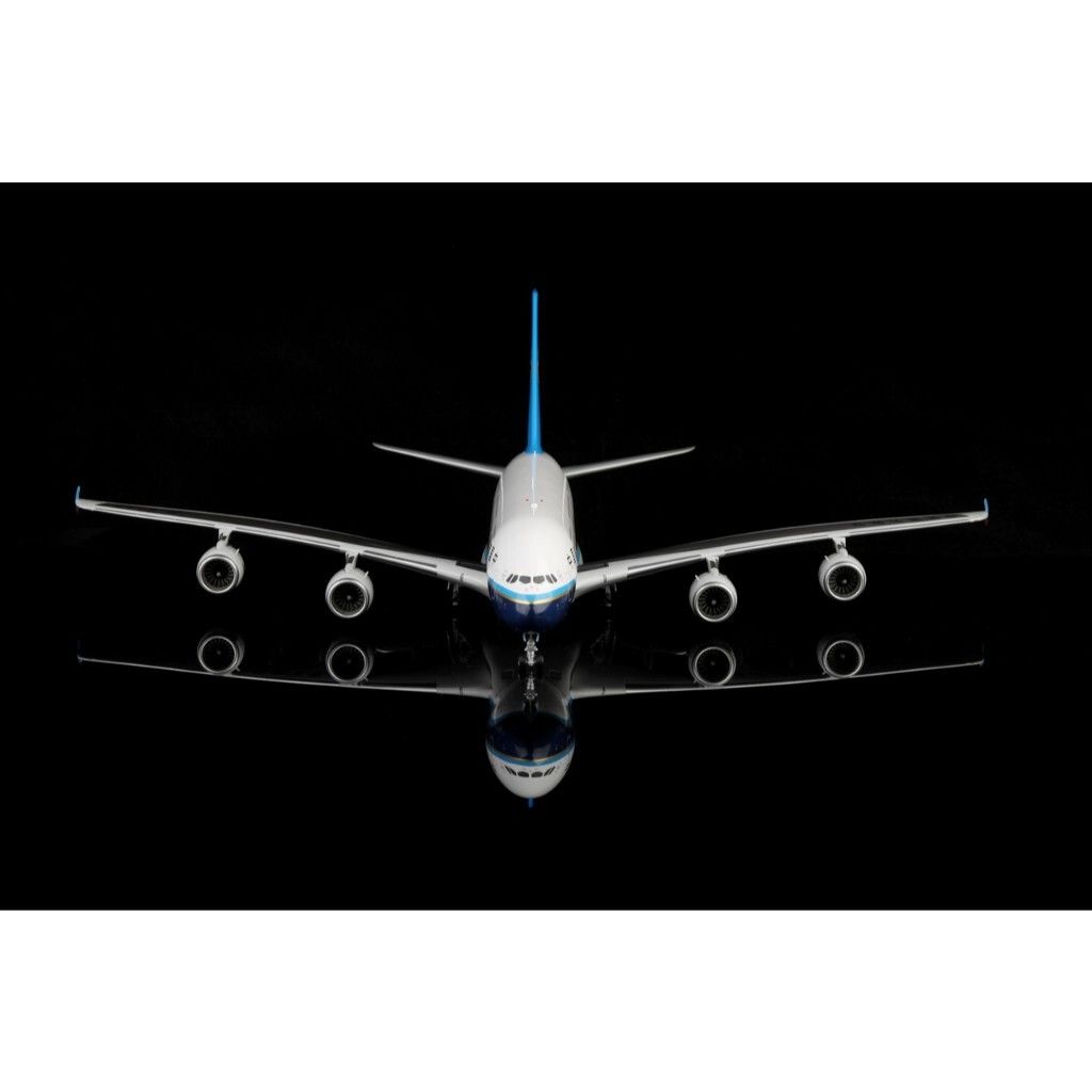 tw-11134207-820la-mkks16p4cgsg39