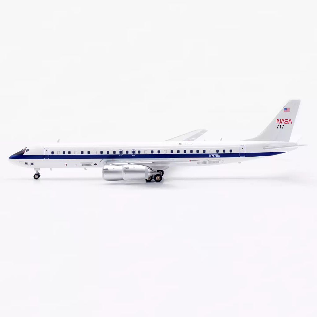 tw-11134207-820li-mkkosa6smept81