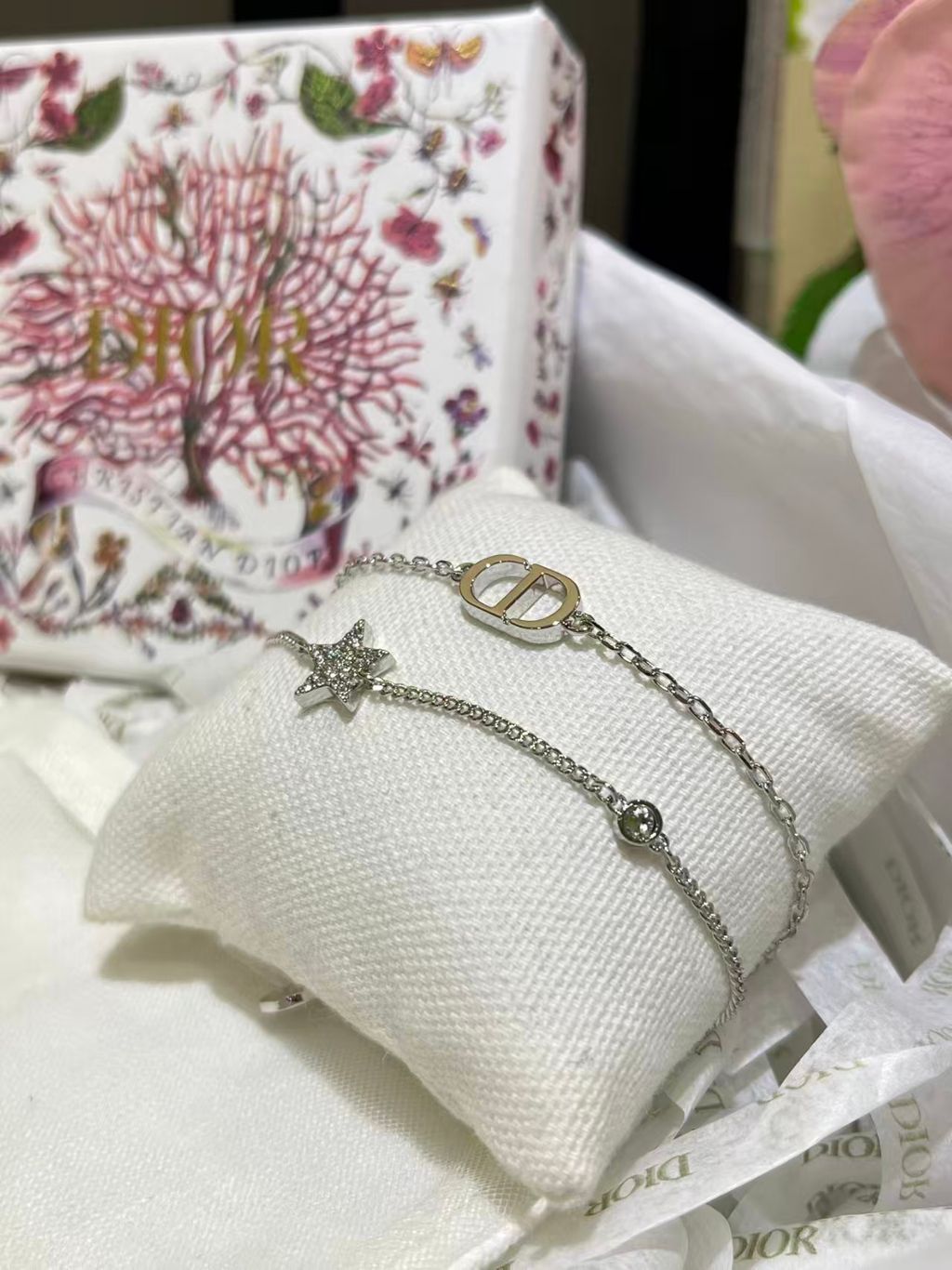 DIOR 手鍊5