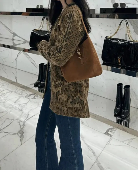 YSL LE5A7 HOBO 手袋 麂皮卡其棕色