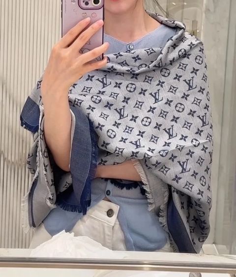 LV MONOGRAM DENIM 披肩 1