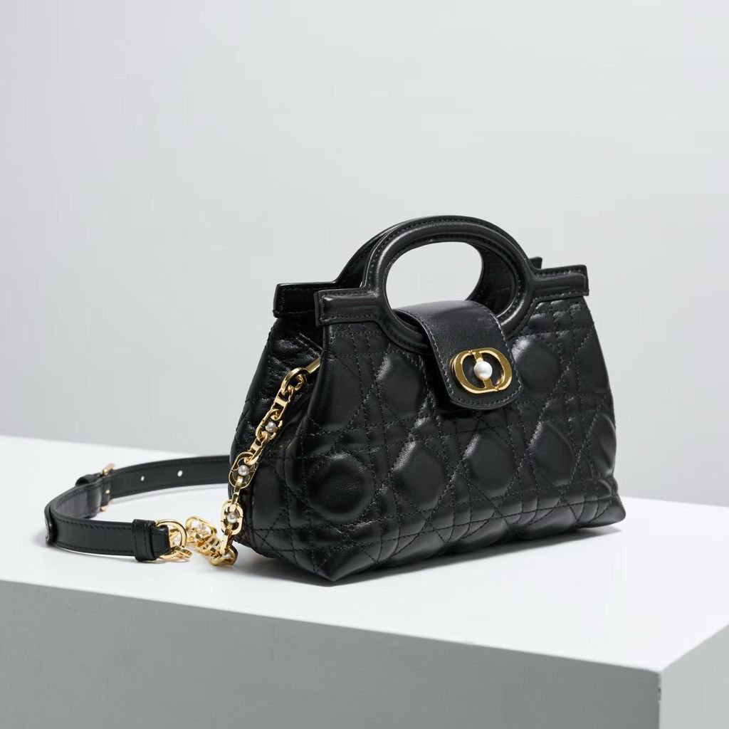 Annab   🍓 2026-04-04 17.24.00