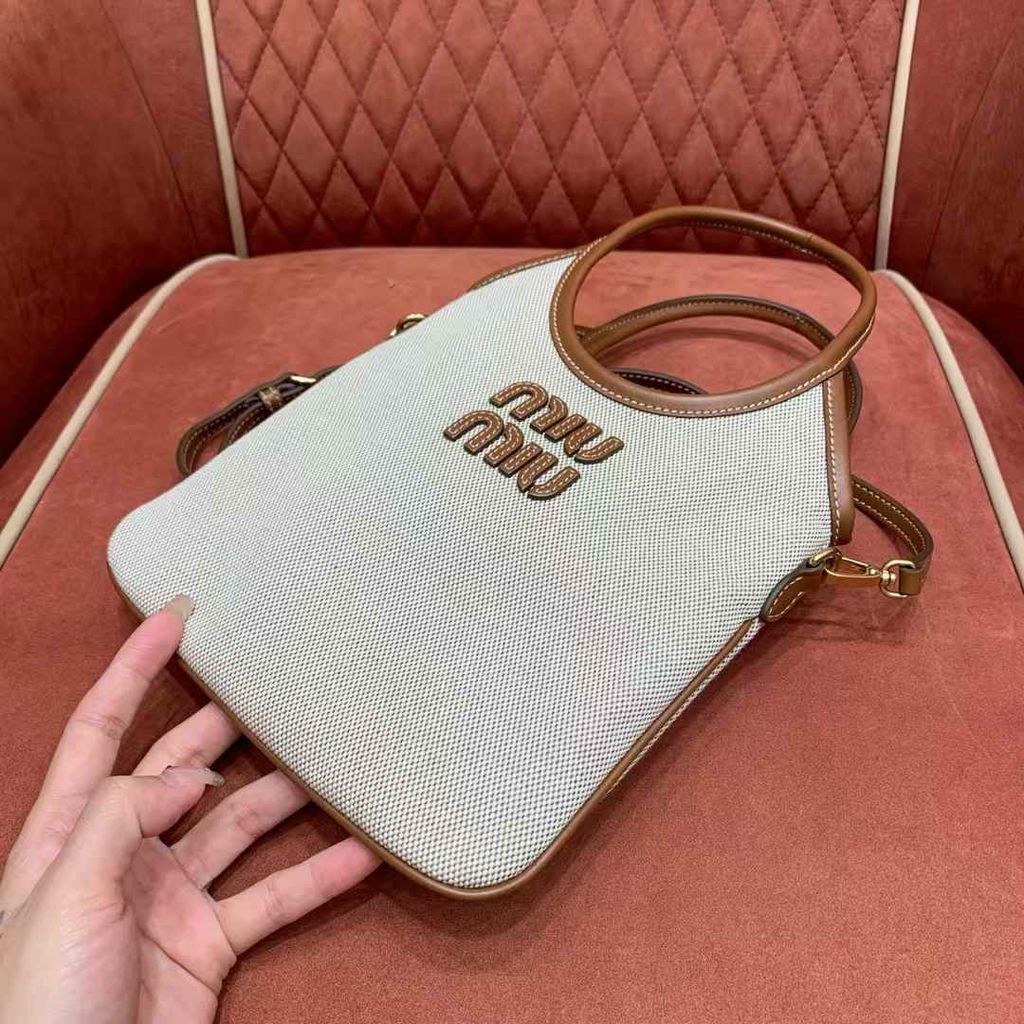 MIU MIU MINI IVY 托特包 帆布款4
