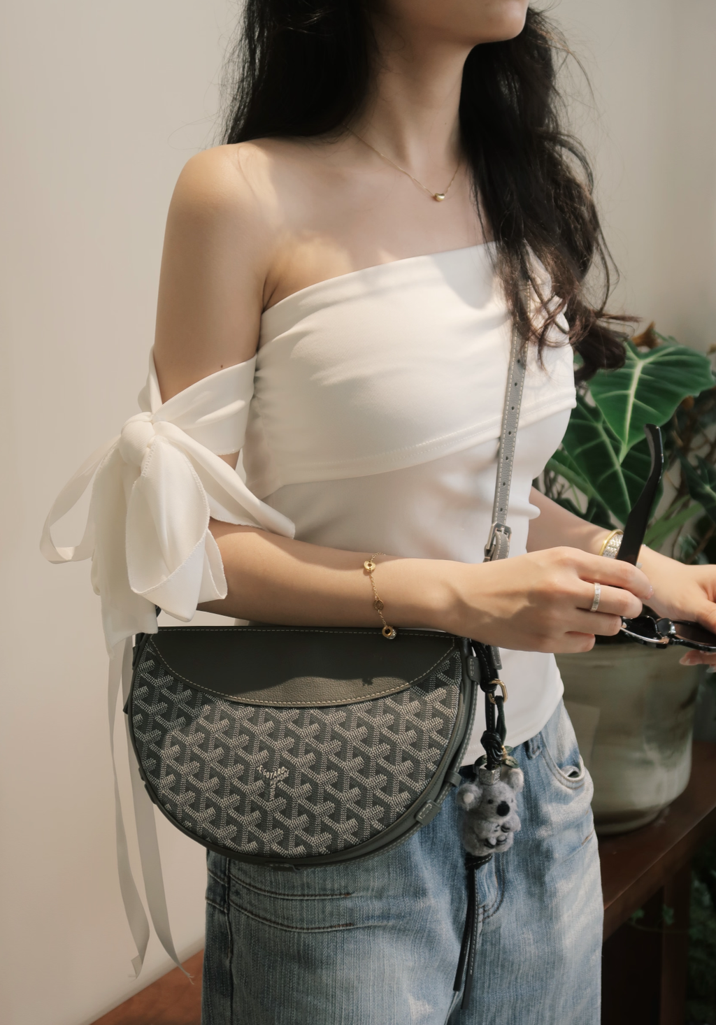 灰 GOYARD HIRONDELLE 斜背半月包 燕子包2
