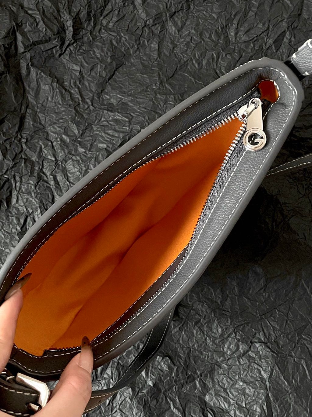 GOYARD HIRONDELLE 半月斜背包 三色9