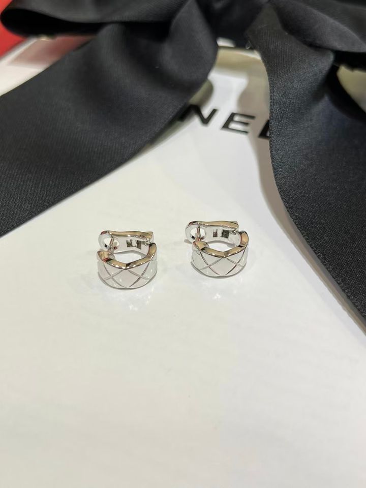 銀色 CHANEL COCO CRUSH 耳環2