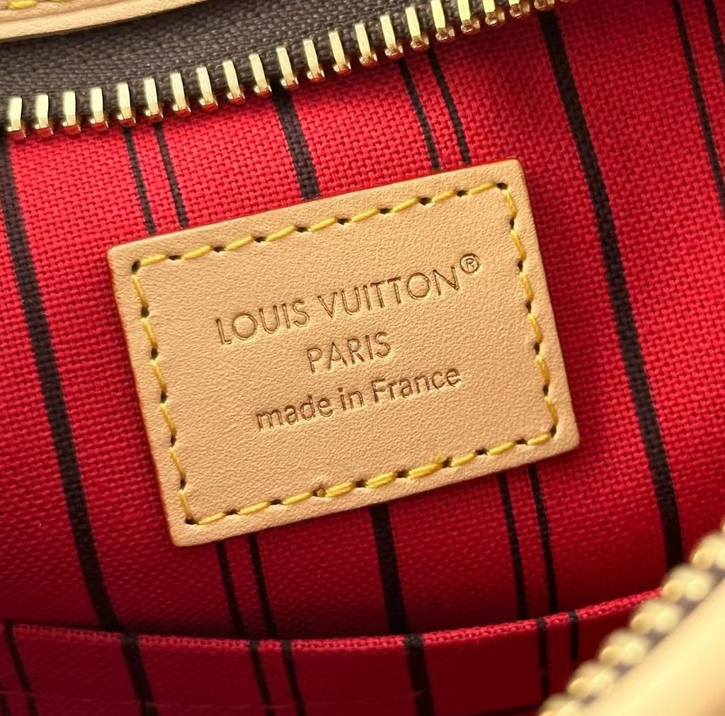 LV Lineup BB M2842310