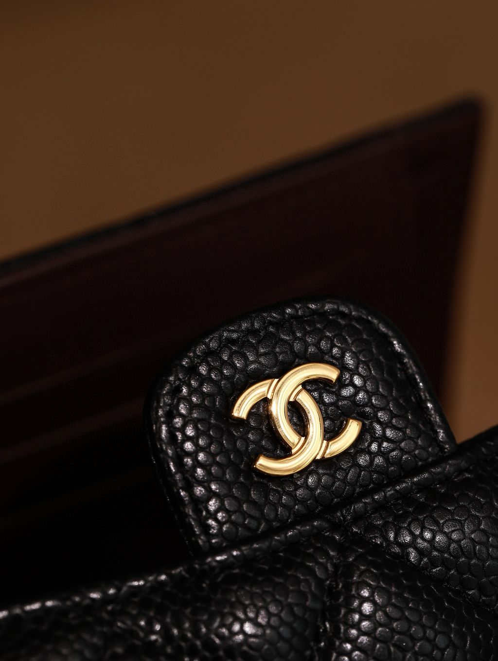 CHANEL ClASSICFlAP 魚子醬三折短夾 2952