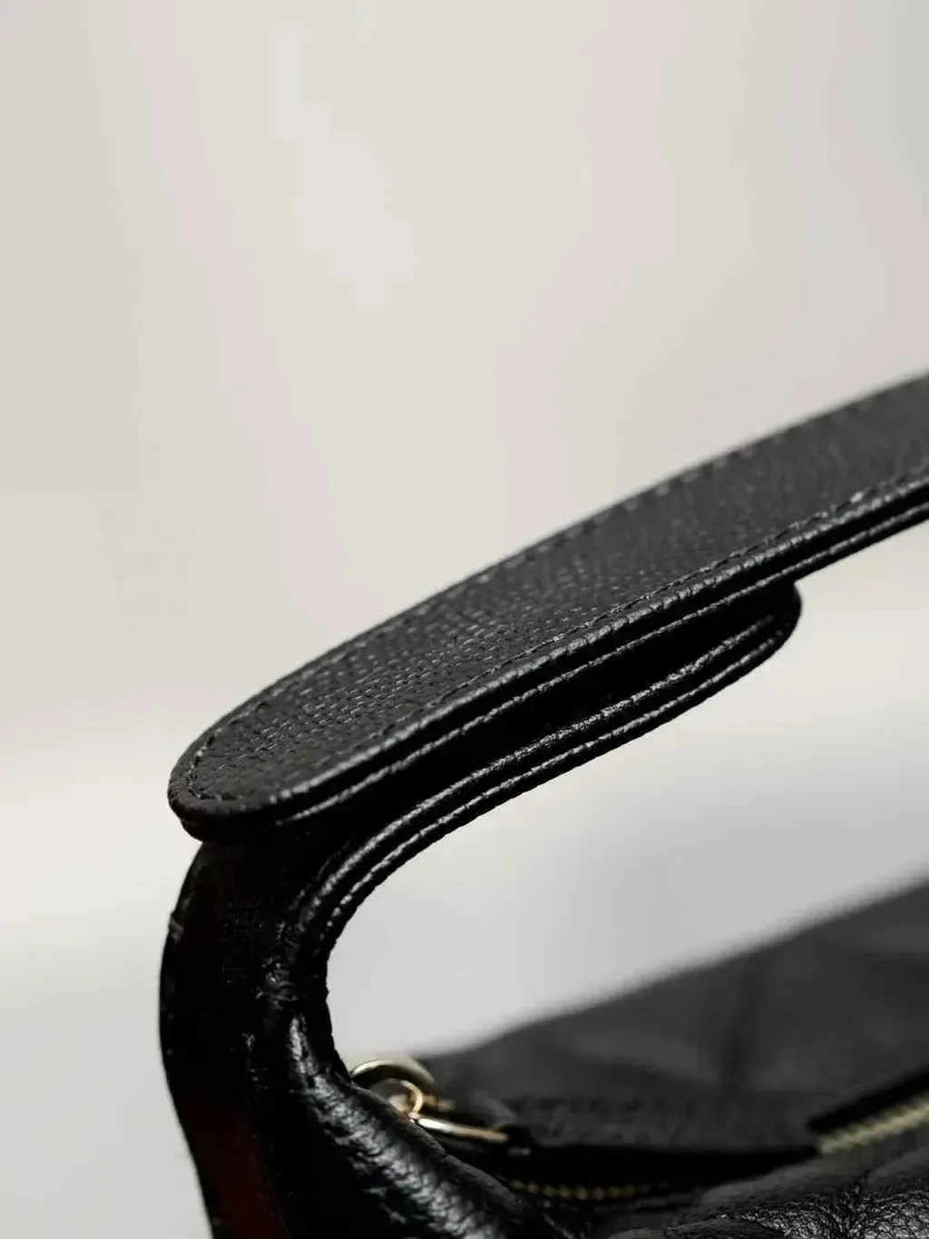 CHANEL 25C HOBO 魚子醬飯盒包 兩色8