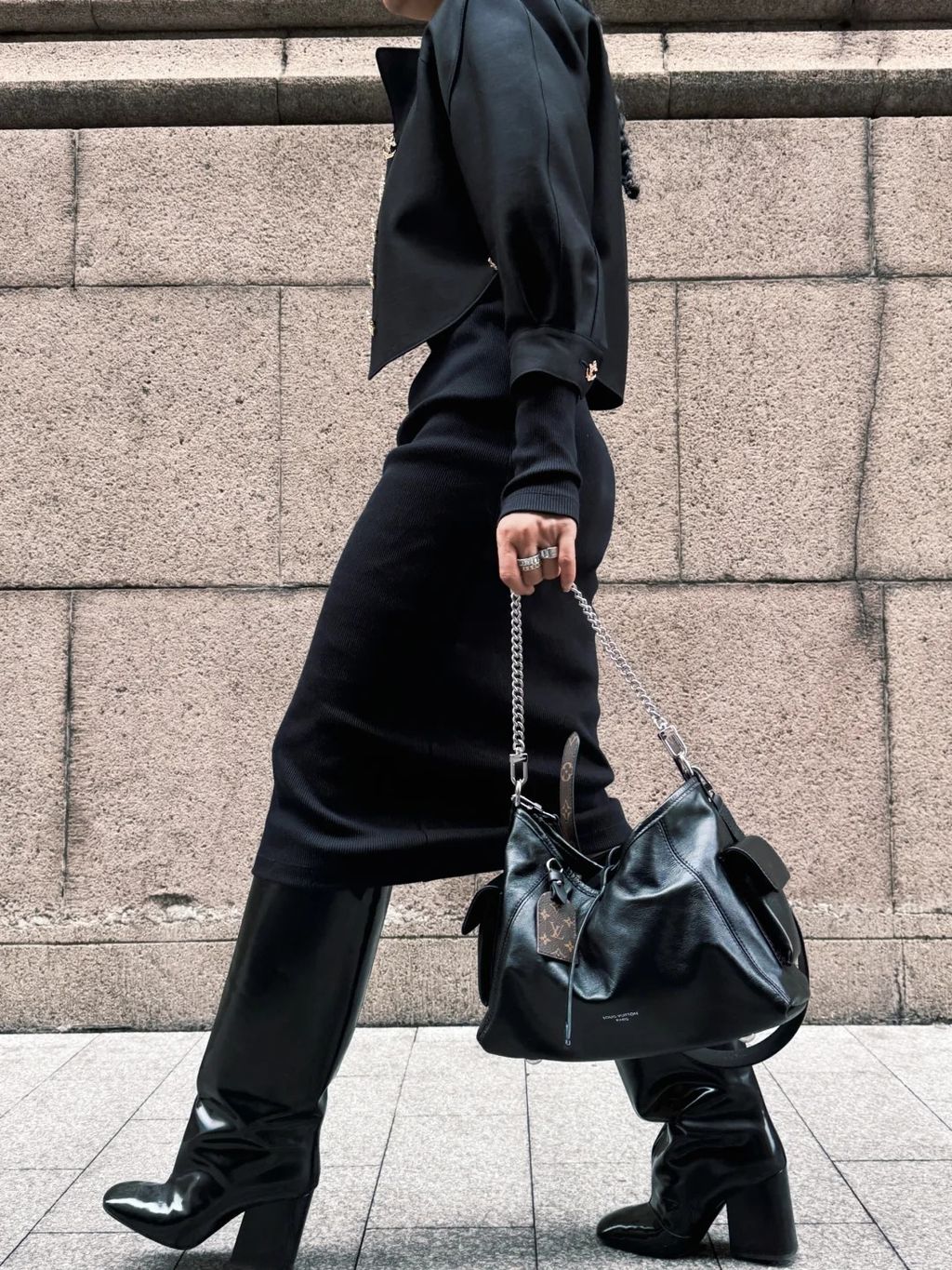 酷女孩的Carryall 🖤第一批背上了😙_2_Yoooyoyy_来自小红书网页版