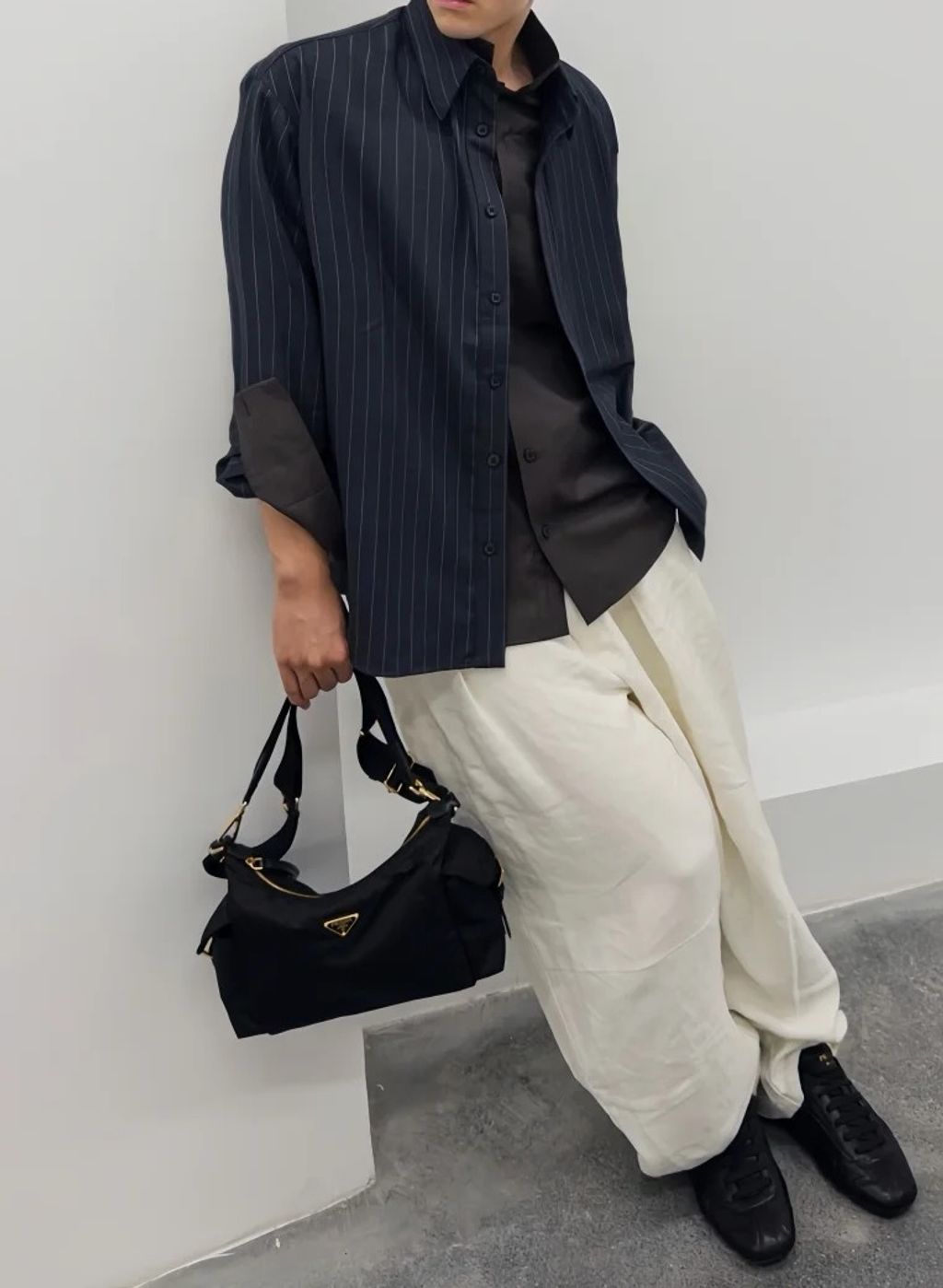 PRADA EXPLORE RE-NYLON 肩背包 黑色