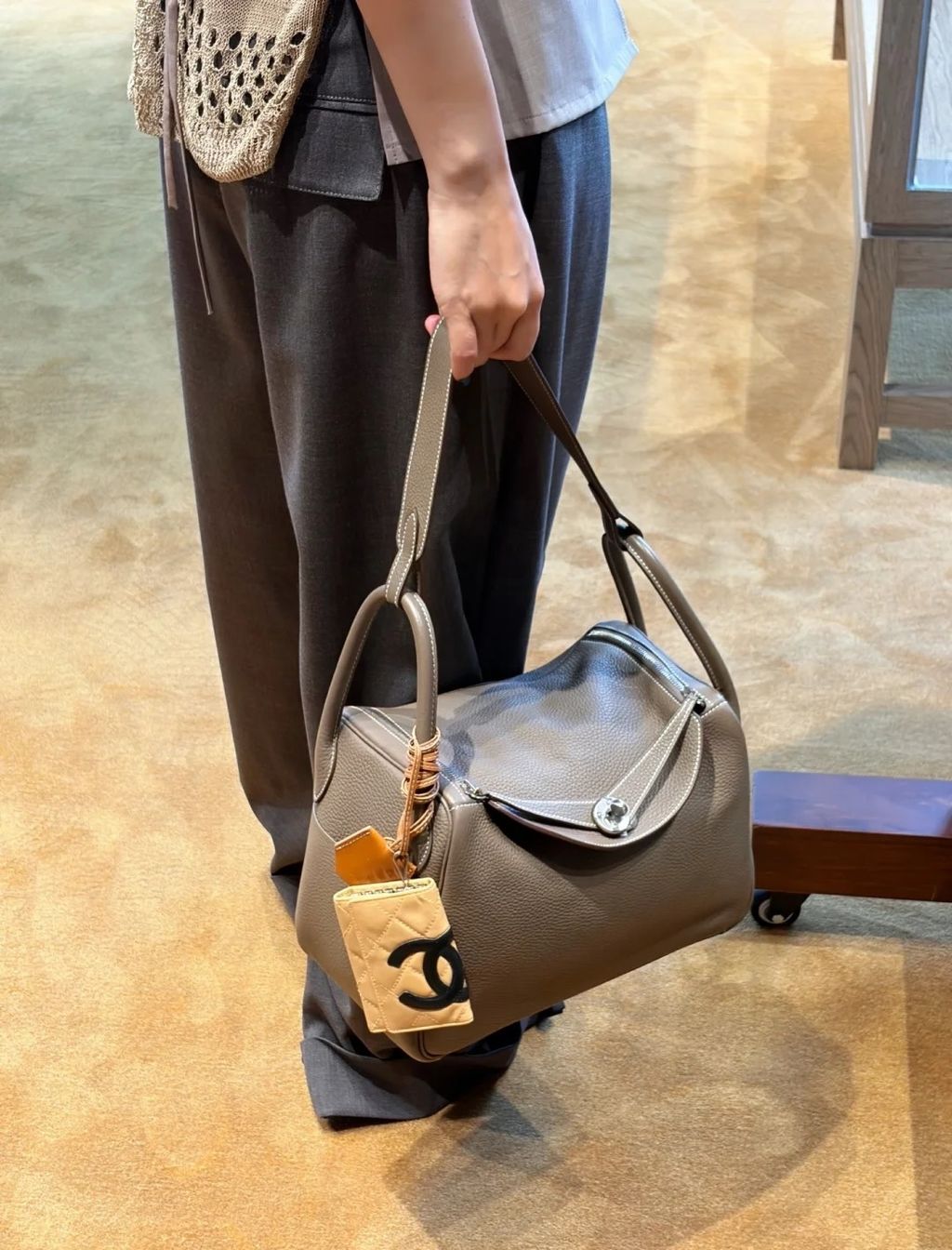 HERMES LINDY CLEMENCE皮 18大象灰色 銀扣 琳迪包2