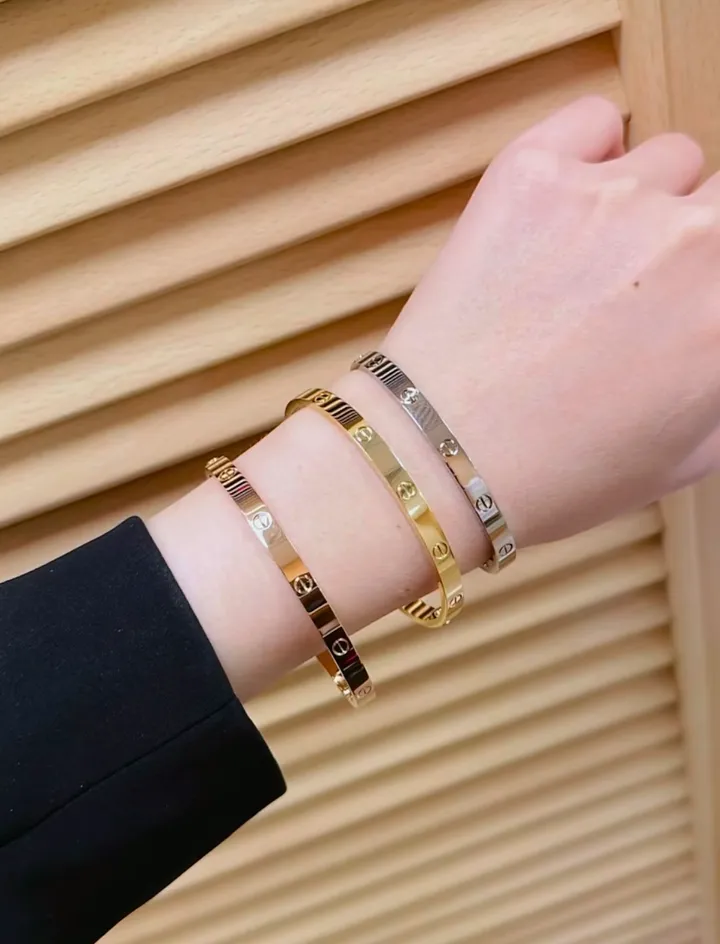 CARTIER LOVE 經典手環 中號 三色4