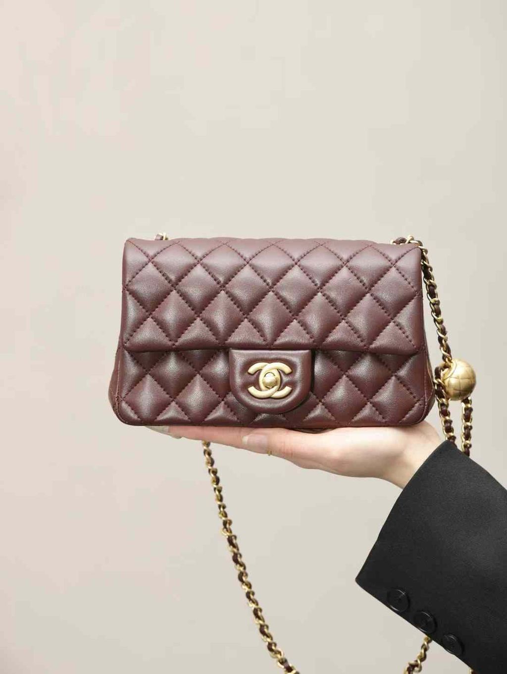 CHANEL 24K 金球方胖子 紅棕色羊皮口蓋包 CF17:20 16.19.36