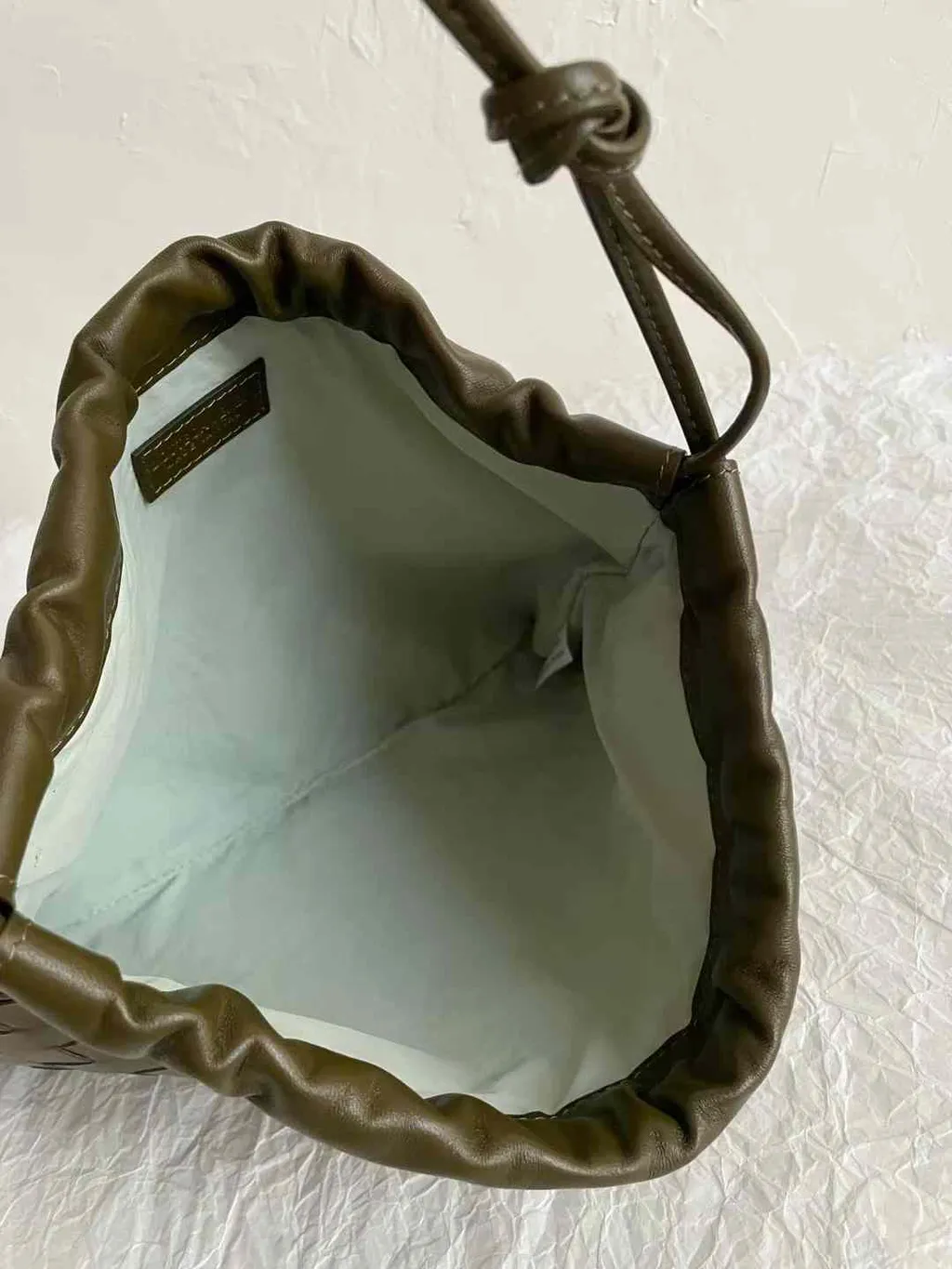 BOTTEGA VENETA 垃圾袋腋下包 多色10.48.54