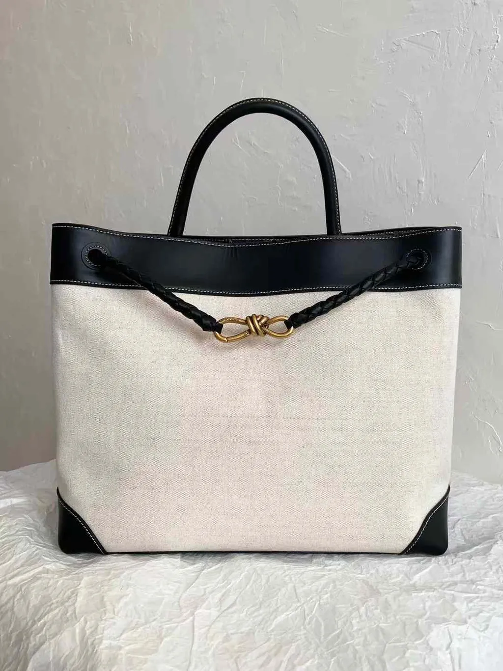 BOTTEGA VENETA ANDIAMO 帆布拼皮肩背包 帆布黑 大號 16.18.58