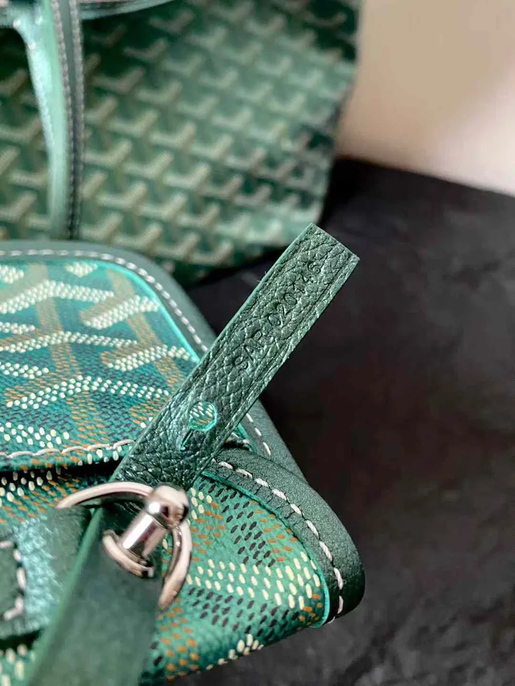 GOYARD 24 金属限定色 購物袋 珠光綠 中號:大號 16.11.57