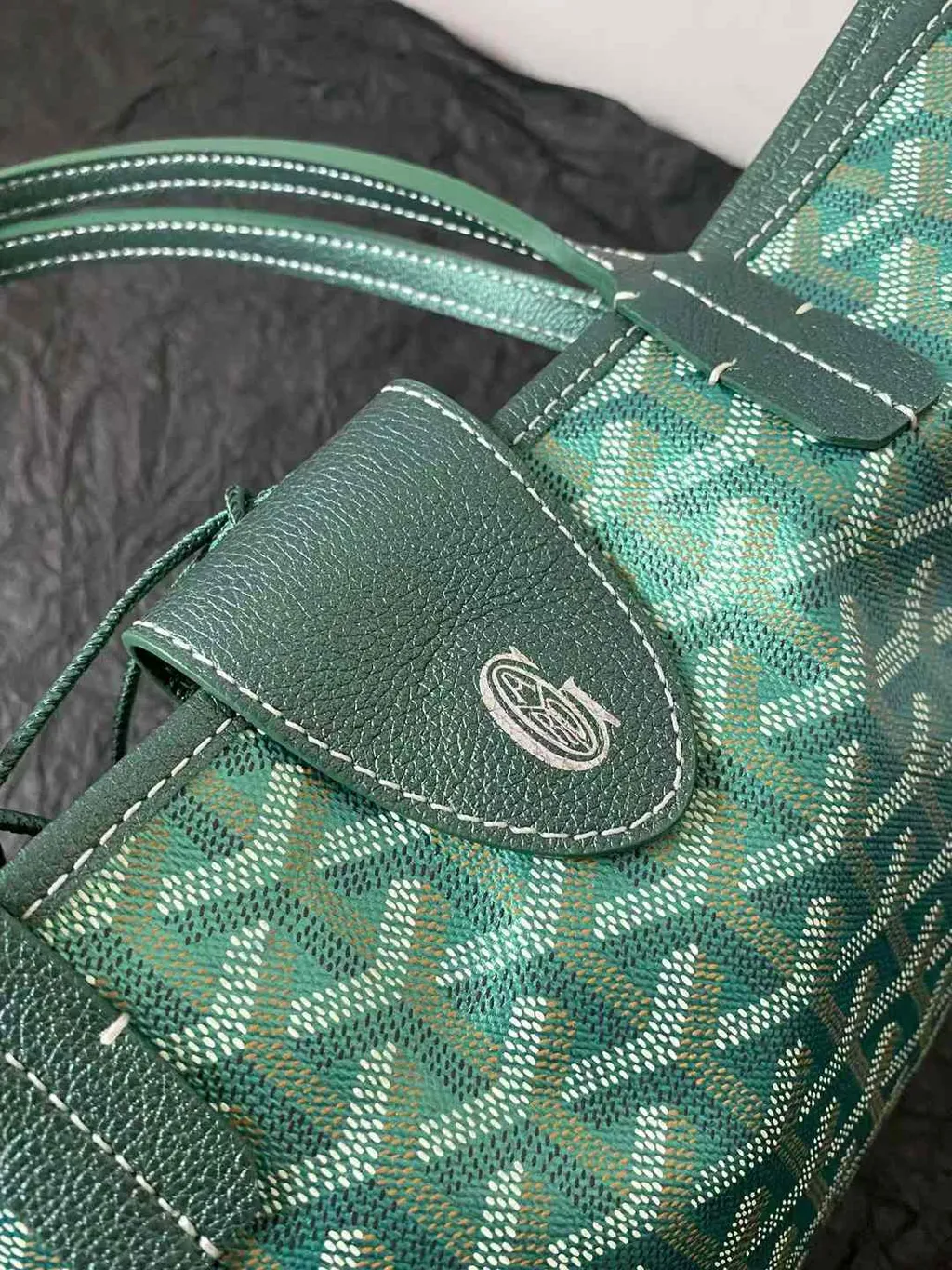 GOYARD 24 金属限定色 購物袋 珠光綠 中號:大號 16.11.54