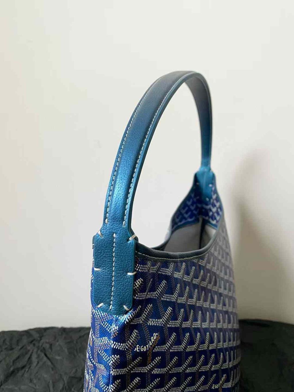 GOYARD HOBO 金属限定色 拉鏈腋下包 珠光藍 17.31.16