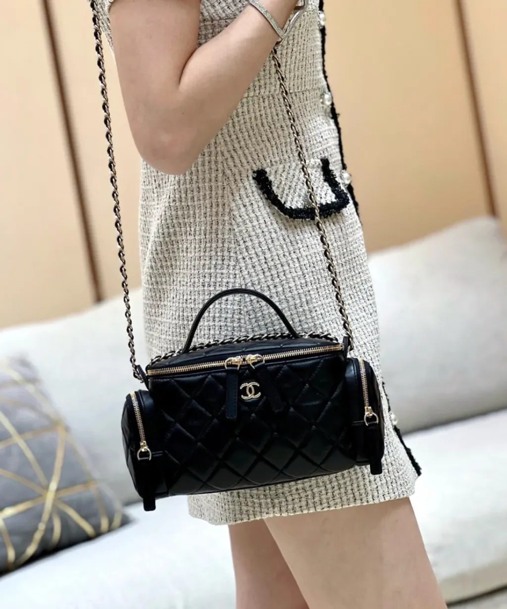 CHANEL 24K 手柄相機包 黑色 焦糖色7