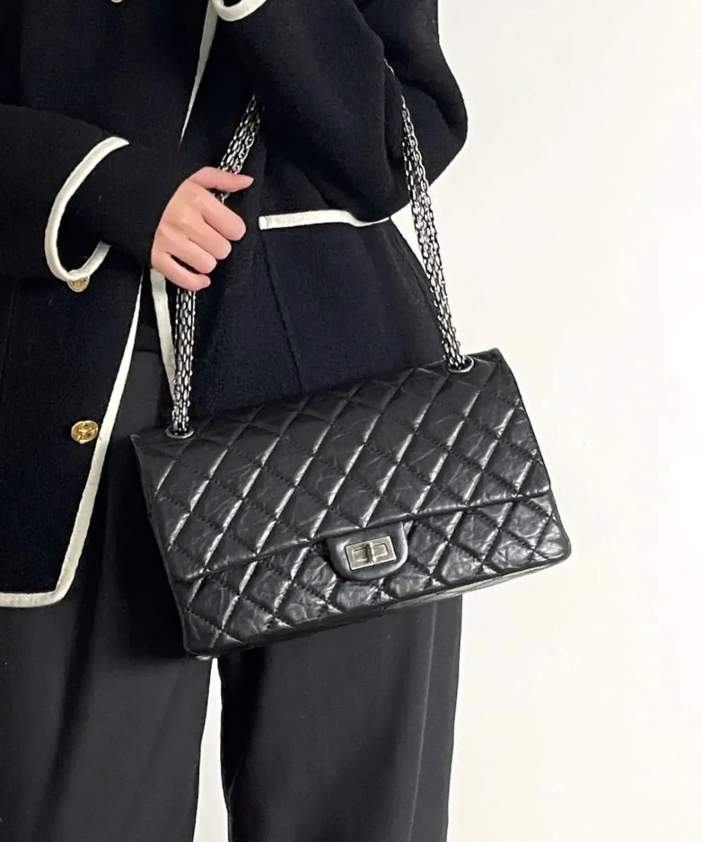 CHANEL 2.55 油蠟牛皮鏈條包 黑金2