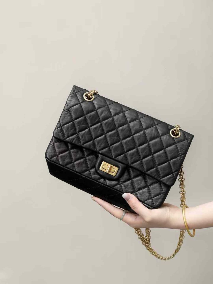 CHANEL 2.55 油蠟牛皮鏈條包 黑金 13.40.27
