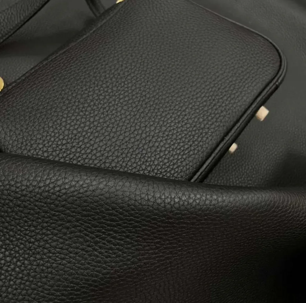 HERMES MINI LINDY CLEMENCE皮 89黑色 金扣 琳迪包 下午2.41.06