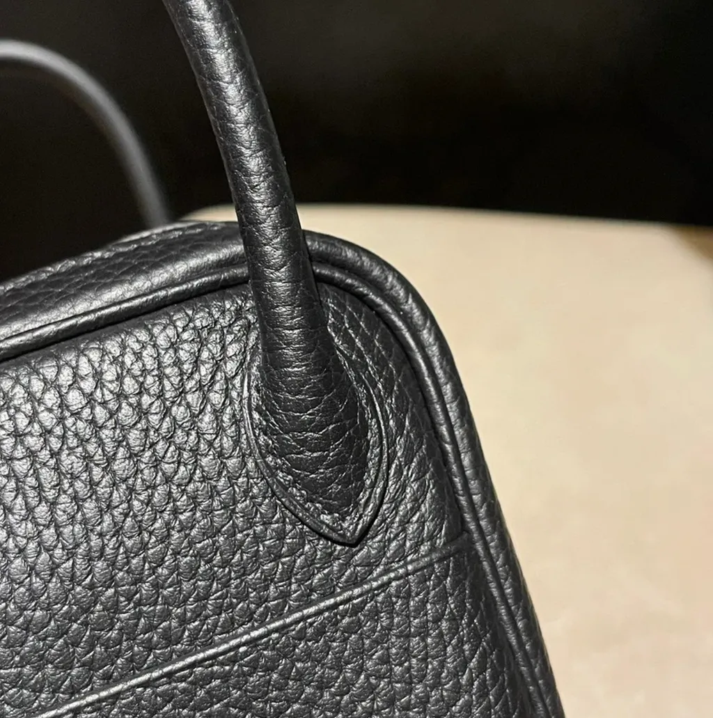 HERMES MINI LINDY CLEMENCE皮 89黑色 金扣 琳迪包 下午2.42.10
