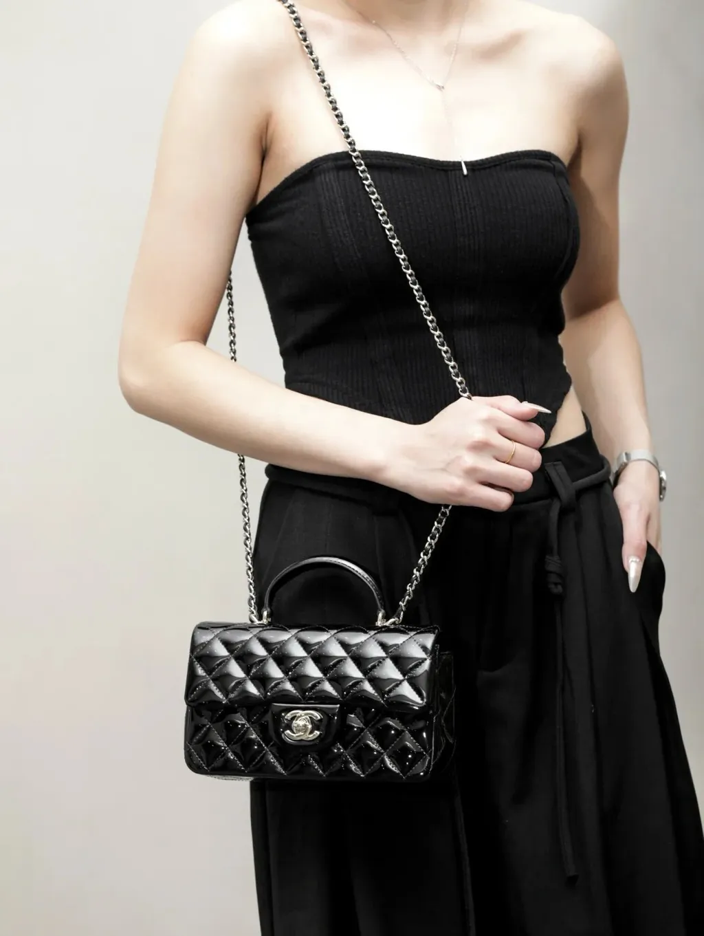 CHANEL 24A HANDLE 漆皮手柄口蓋包 CF MINI-6