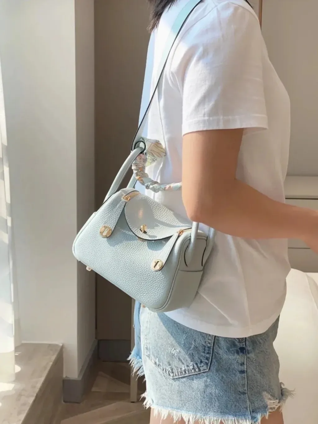 上班背什么包｜春天的圣杯蓝Lindy🐳_3_马冬梅啦_来自小红书网页版