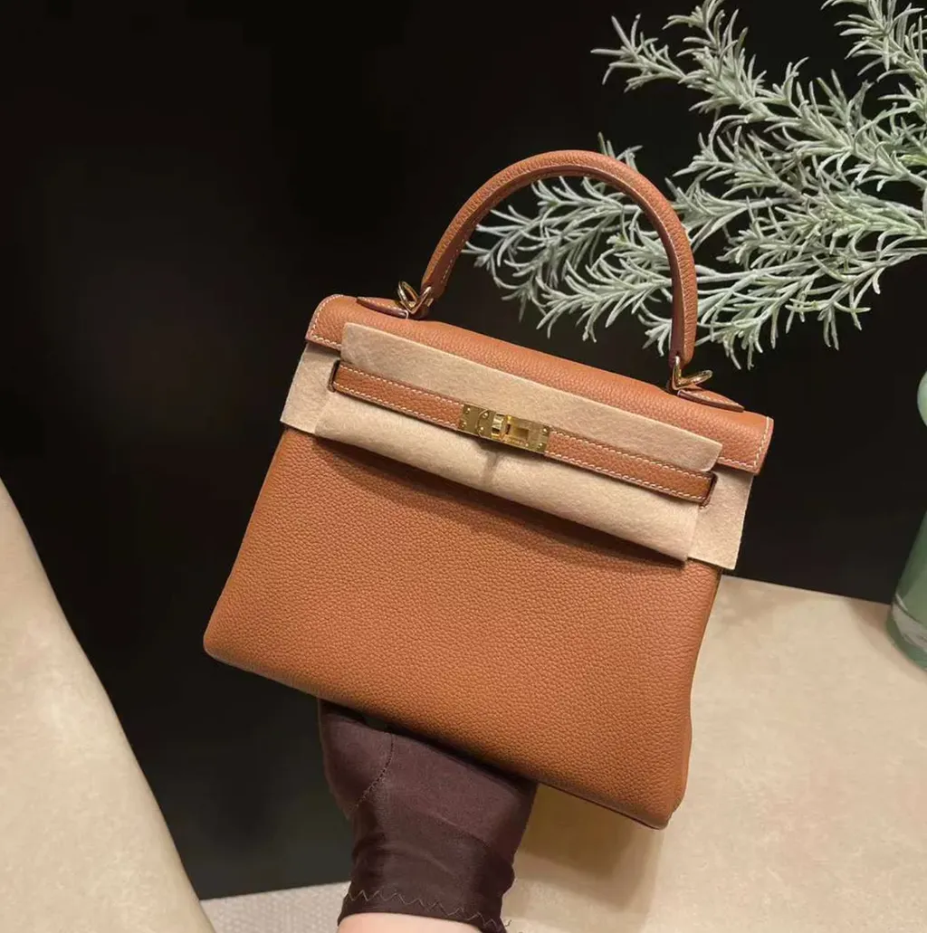HERMES KELLY  TOGO皮 內縫  37金棕色 金扣 凱莉包  下午2.01.53