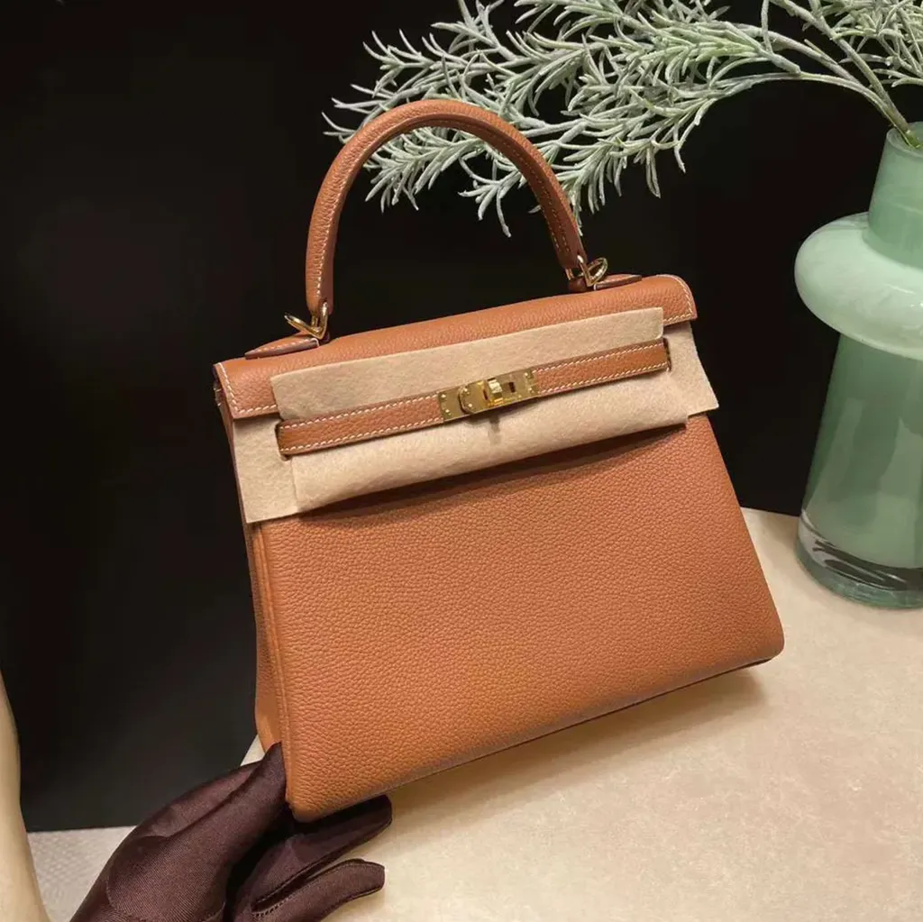 HERMES KELLY  TOGO皮 內縫  37金棕色 金扣 凱莉包  下午2.01.43