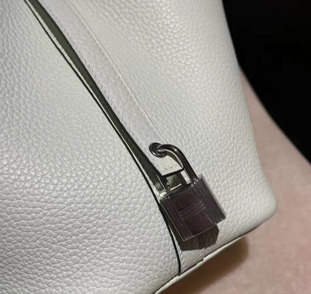HERMES PICOTIN CLEMENCE皮 0S氣泡綠色 銀扣 菜籃子 下午4.12.58