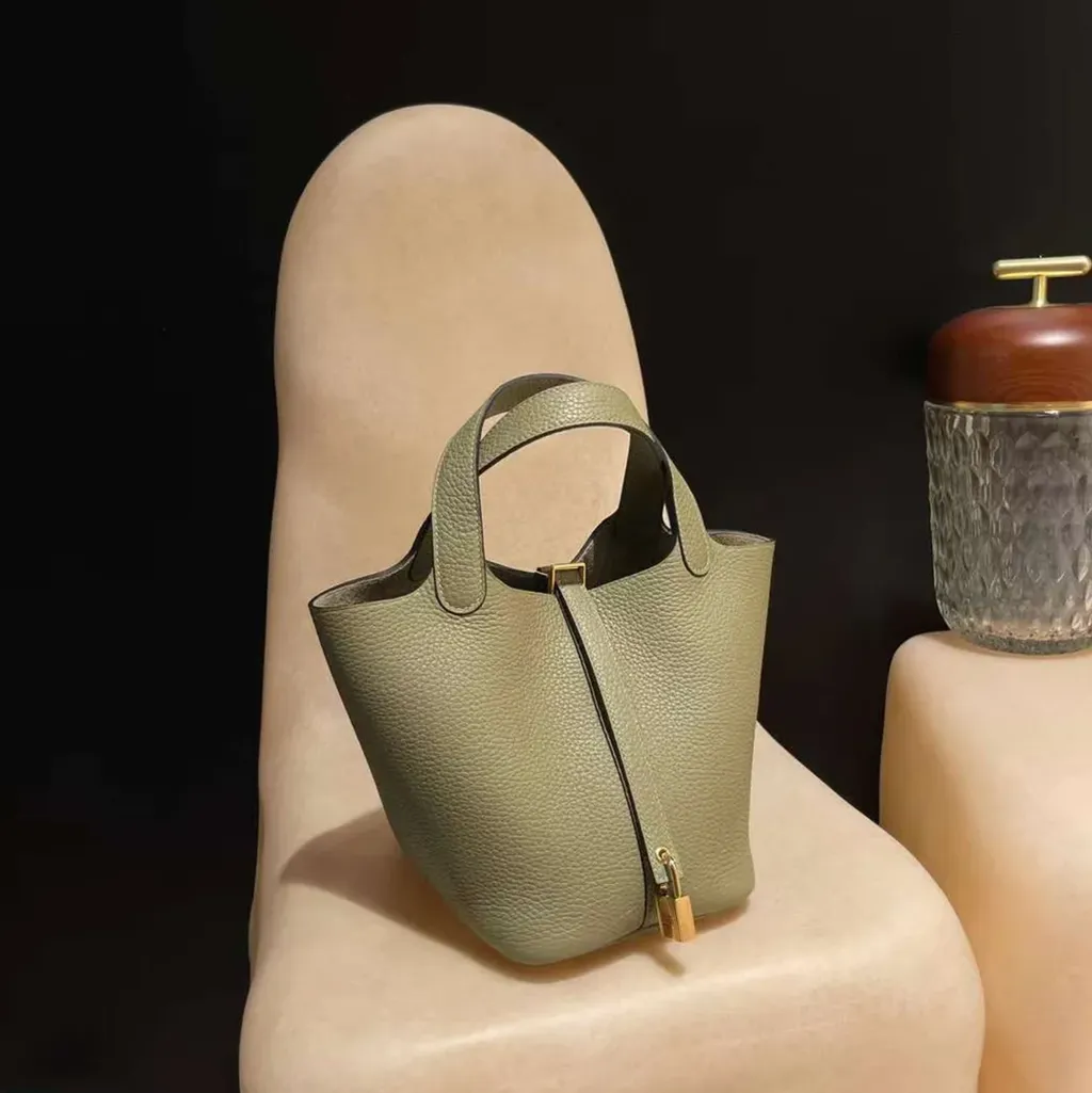 HERMES PICOTIN CLEMENCE皮 Q1鼠尾草綠色 金扣 菜籃子 上午11.16.21