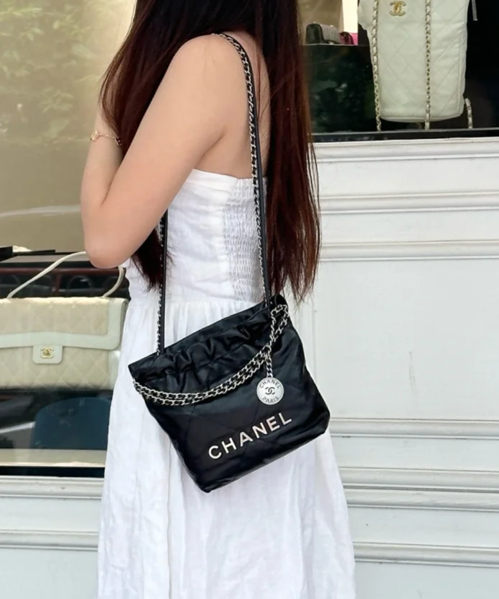 CHANEL 22BAG 垃圾袋 黑銀 MINI5