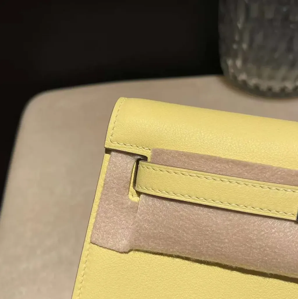 HERMES KELLY DANSE  EVERCOLOR皮 1Z小雞黃 銀扣 跳舞包  下午2.00.38