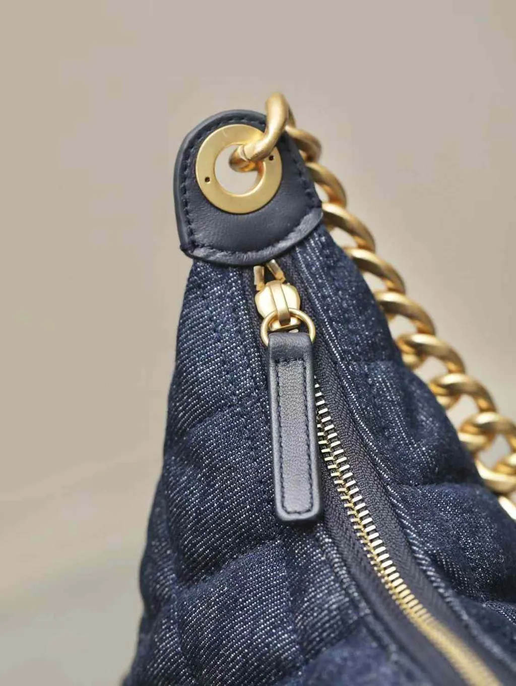 CHANEL 25C HOBO 深藍牛仔嬉皮包 14.15.29