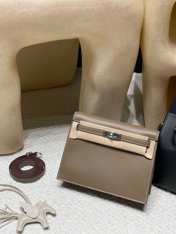 HERMES KELLY DANSE SWIFT皮 18大象灰色 銀扣 跳舞包 763