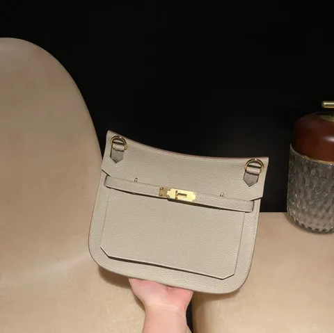 HERMES JYPSIERE CLEMENCE皮 8L冰川白色 金扣 吉普賽包 下午3.49.58