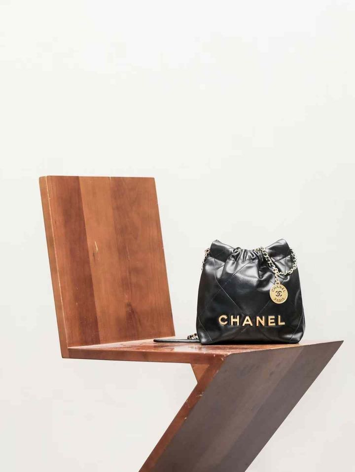 CHANEL 新版 22BAG 垃圾袋 黑金