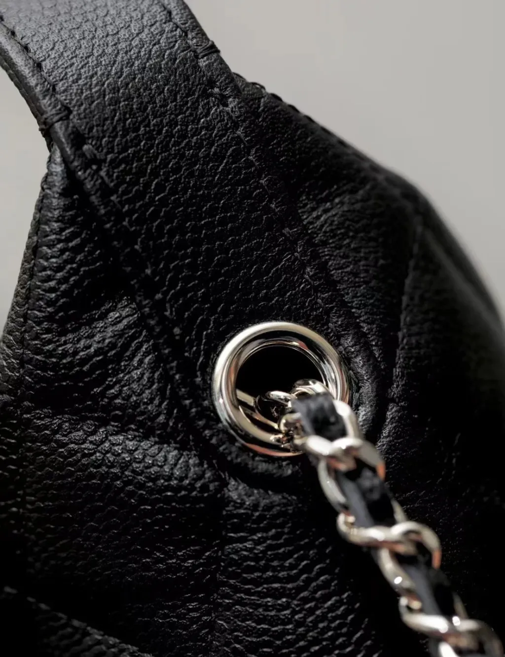 CHANEL 25C HOBO 魚子醬飯盒包 多色3