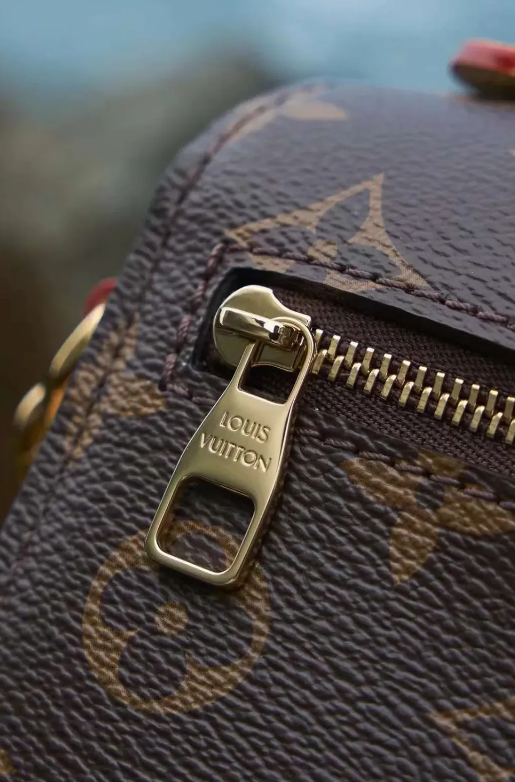 LV POCHETTE METIS EAST WEST 小郵差包 老花款 M46279  下午5.48.40