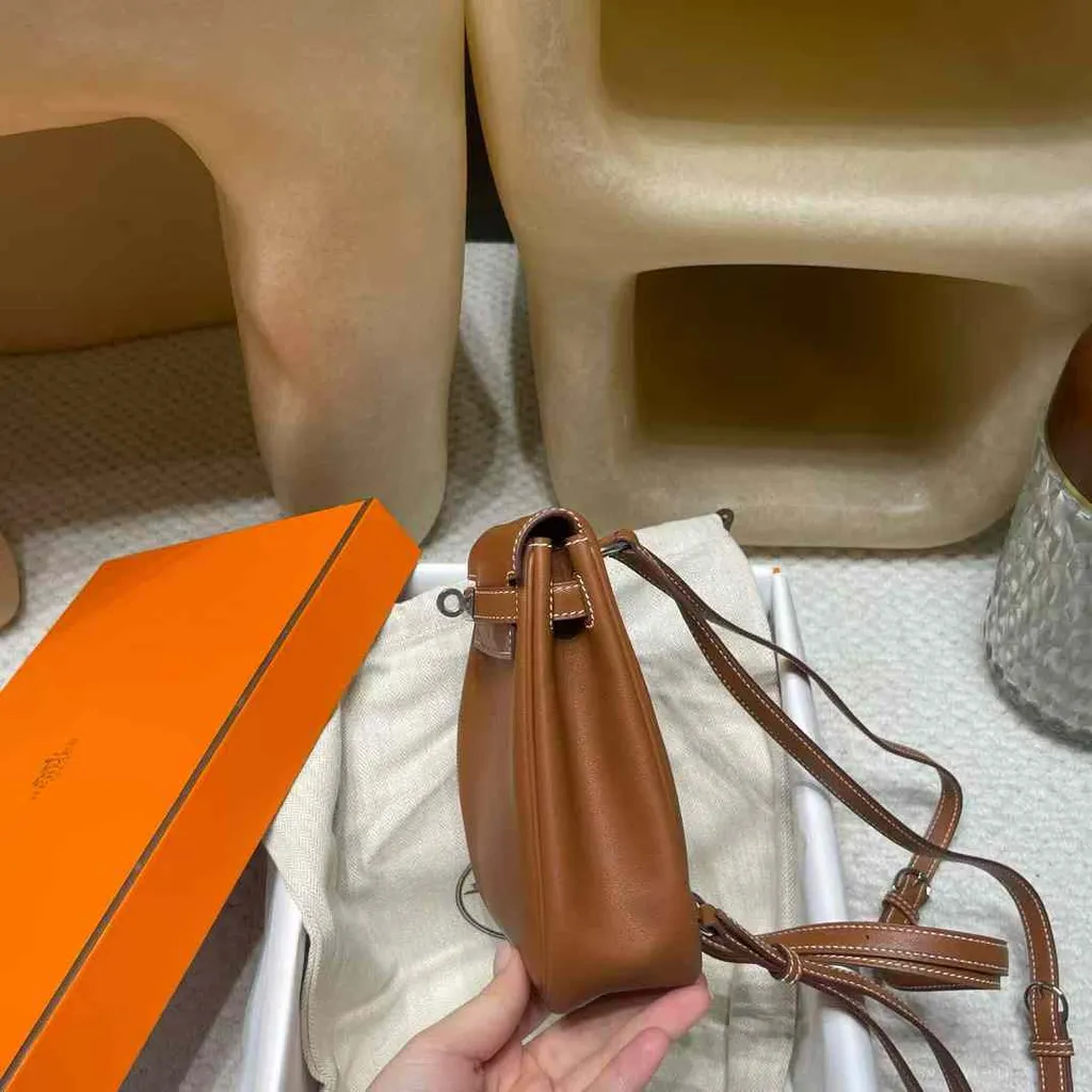 HERMES KELLY JUMP SWIFT皮 37金棕色 銀扣 後背包 10.29.23